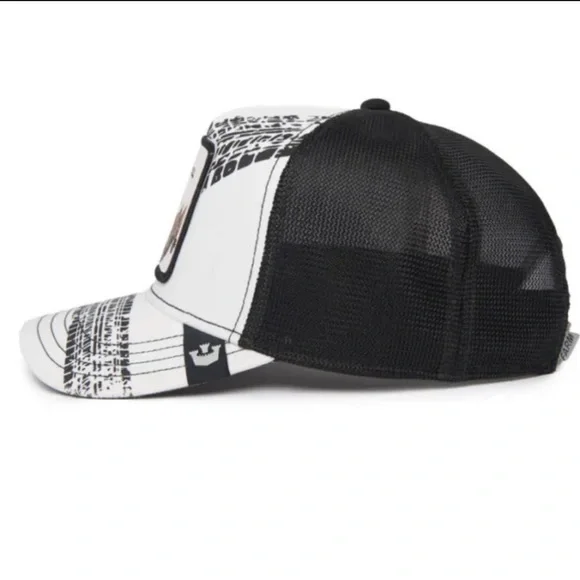 NIB Limited Edition Goorin Brothers “Roadkill” Armadillo Trucker Hat - Picture 4 of 8